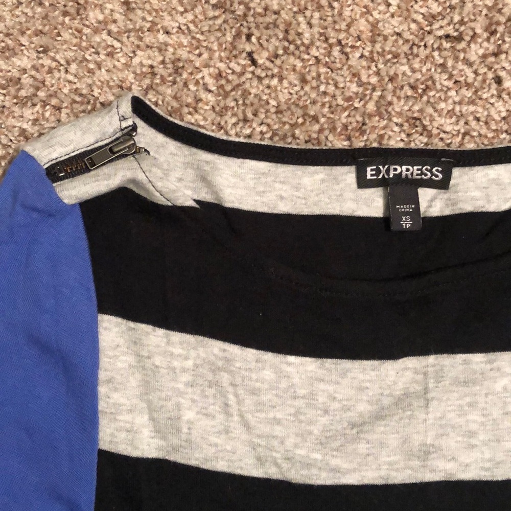 Express Top - Picture 2 of 2